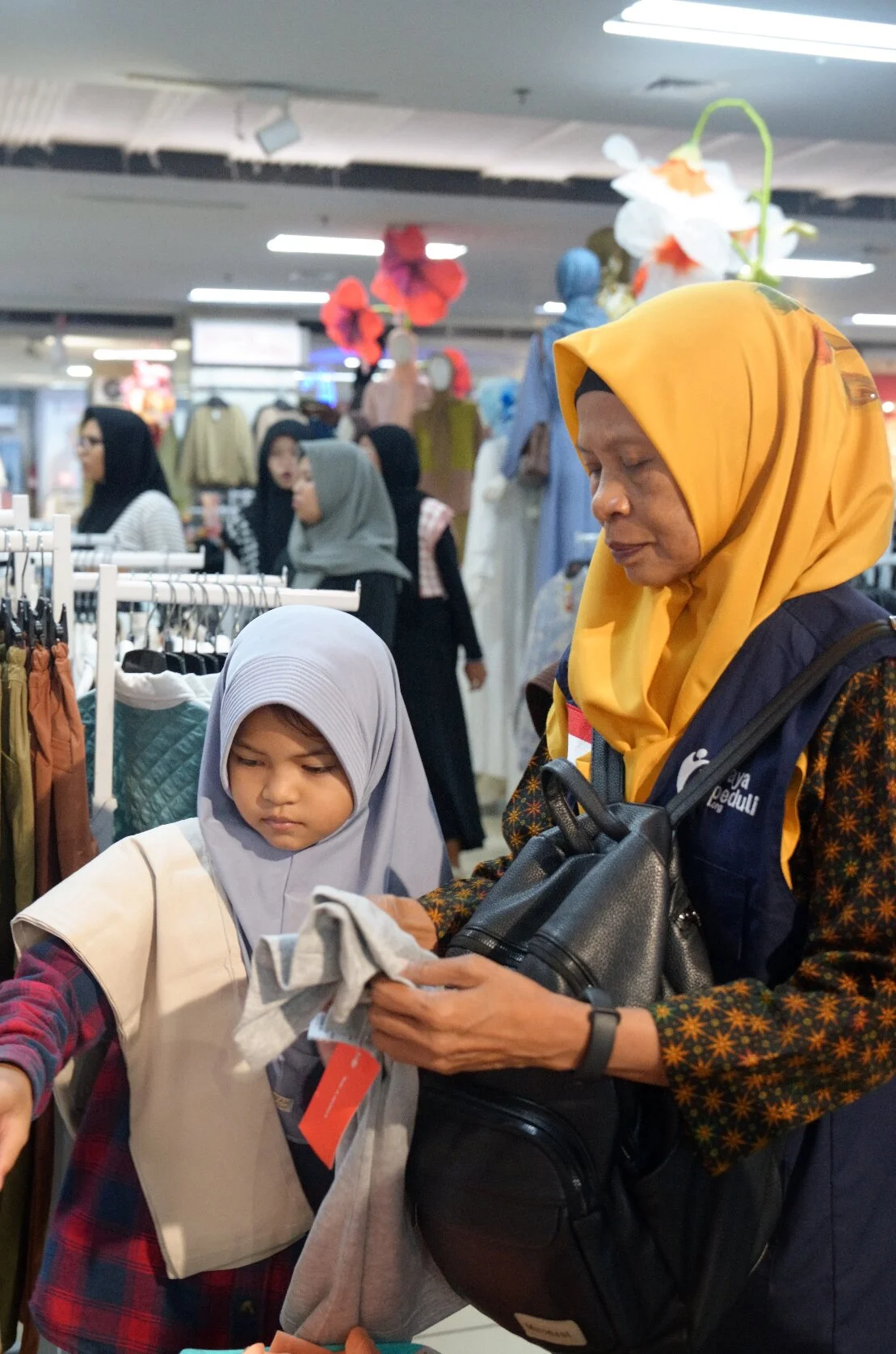 Foto 12 dari album Belanja Lebaran Bareng Yatim Piatu 2025